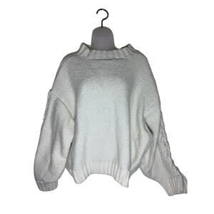 H&M chunky knit cropped sweater with braided details on the sleeves Sz XXL